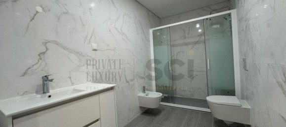 4 bedrooms House in Corroios, Portugal No. 102831 21