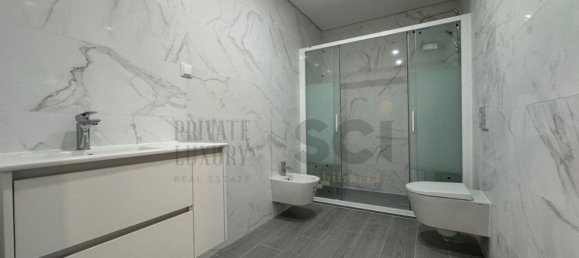 4 bedrooms House in Corroios, Portugal No. 102831 6