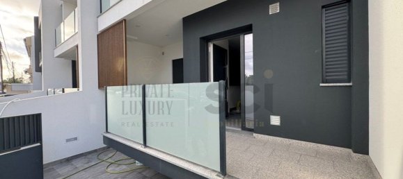 4 bedrooms House in Corroios, Portugal No. 102831 9