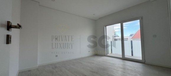 4 bedrooms House in Corroios, Portugal No. 102831 5