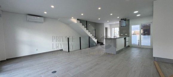 4 bedrooms House in Corroios, Portugal No. 102831 16