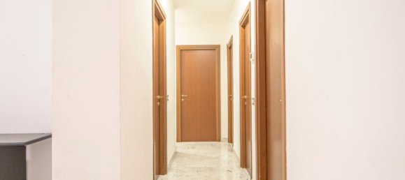 7 rooms Apartment in Genoa, Italy No. 294936 9