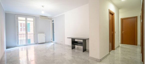 7 rooms Apartment in Genoa, Italy No. 294936 3
