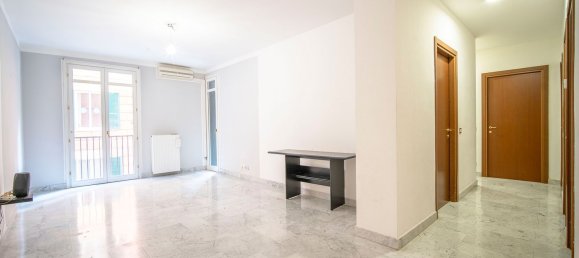 7 rooms Apartment in Genoa, Italy No. 294936 6