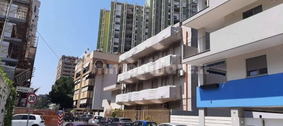 1 room Commercial property in Taranto, Italy No. 310206 2