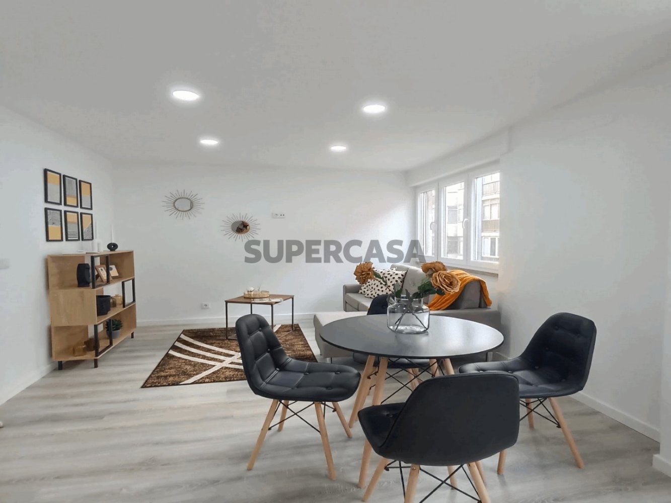 3 bedrooms Apartment in Lisbon, Portugal No. 244062