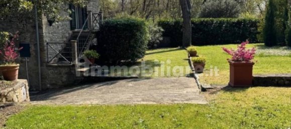 3 bedrooms House in Tuoro sul Trasimeno, Italy No. 356581 4