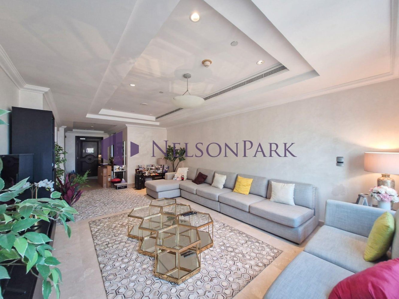 Apartamento de 2 dormitorios en Doha, Qatar No. 2086