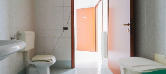 Коммерческая недвижимость 151м² в Конкордия Саджиттария, Италия № 175290 19