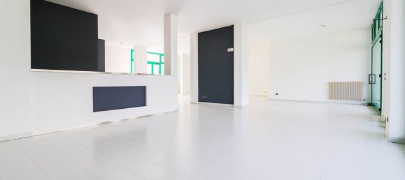 Коммерческая недвижимость 151м² в Конкордия Саджиттария, Италия № 175290 13