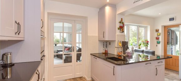 4 bedrooms House in Essex, United Kingdom No. 4084 3