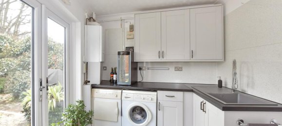 4 bedrooms House in Essex, United Kingdom No. 4084 11