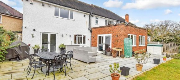 4 bedrooms House in Essex, United Kingdom No. 4084 9