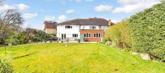 4 bedrooms House in Essex, United Kingdom No. 4084 4