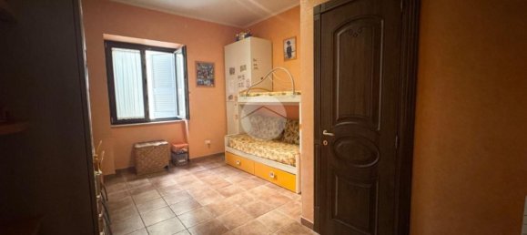 4 bedrooms Apartment in Marano di Napoli, Italy No. 333916 9