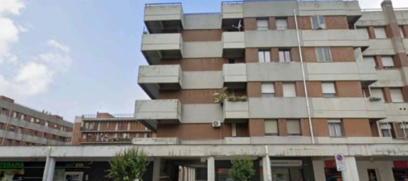 5 bedrooms Apartment in Spinea, Italy No. 327905 2