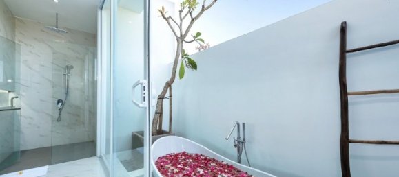 4 Schlafzimmer Villa in South Kuta, Indonesia, Nr. 3105 17