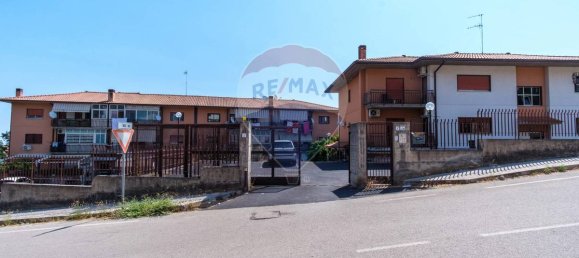2 bedrooms Apartment in Aci Catena, Italy No. 279756 3