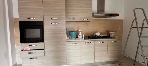 Apartamento de 3 dormitorios en Latina, Italy No. 348200 12