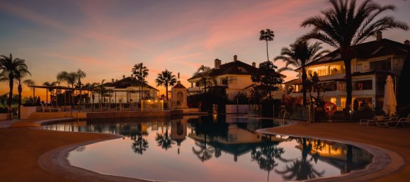 4 bedrooms Apartment in Marbella, Spain No. 5414 6