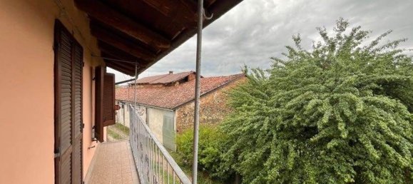 5 bedrooms House in Castelnuovo Don Bosco, Italy No. 349389 5