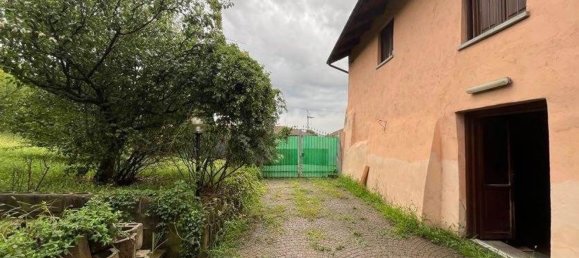 5 bedrooms House in Castelnuovo Don Bosco, Italy No. 349389 3