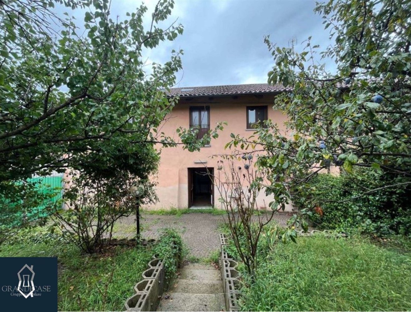 5 bedrooms House in Castelnuovo Don Bosco, Italy No. 349389