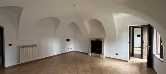 5 bedrooms House in Castelnuovo Don Bosco, Italy No. 349389 12