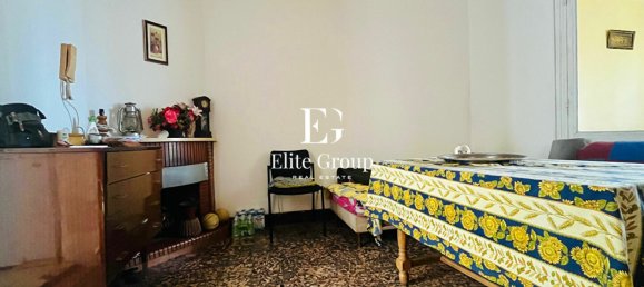 2 bedrooms House in Rochefort, France No. 282354 4