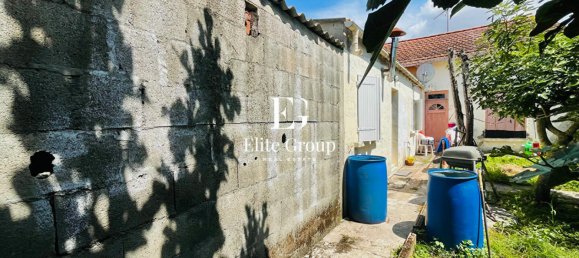 2 bedrooms House in Rochefort, France No. 282354 7