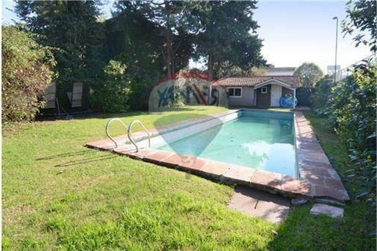 5 bedrooms House in San Isidro, Argentina No. 16133