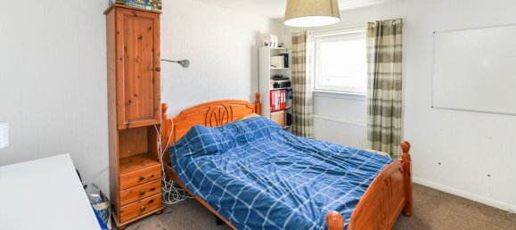 3 bedrooms House in Kilmarnock, United Kingdom No. 1833 11