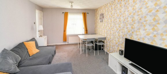 3 bedrooms House in Kilmarnock, United Kingdom No. 1833 4