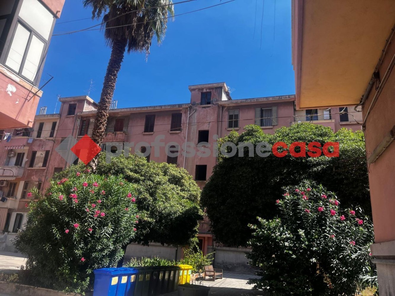 4 bedrooms Apartment in Catania, Italy No. 362455