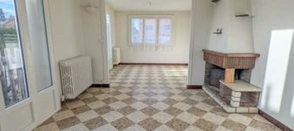 Casa de 2 dormitorios en La Chapelle-Saint-Aubin, France No. 308330 4