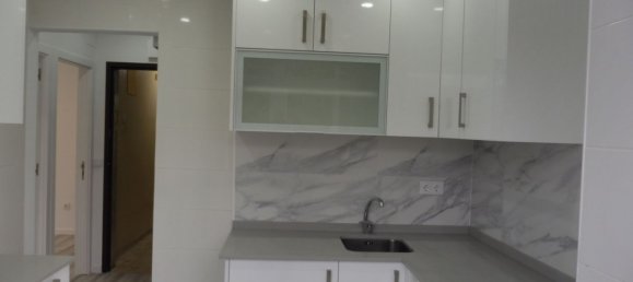 Квартира с 1 спальней в Лиссабон, Португалия № 151945 3