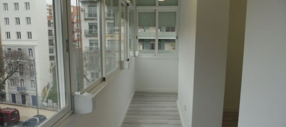 Квартира с 1 спальней в Лиссабон, Португалия № 151945 9