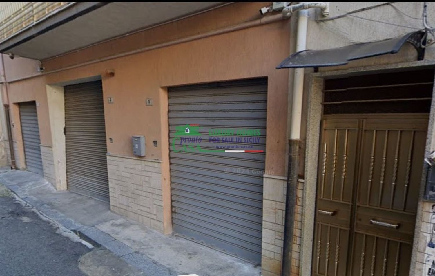 Garaje en Gela, Italy 36 m² No. 278742