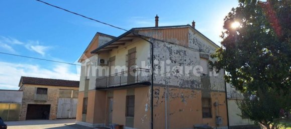 4 bedrooms House in Alfonsine, Italy No. 327240 27