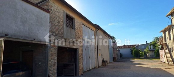 4 bedrooms House in Alfonsine, Italy No. 327240 45