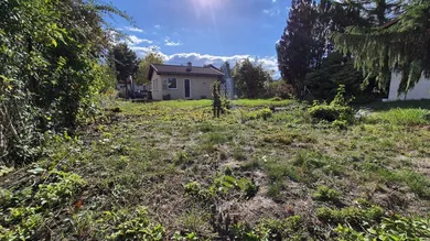  Land in Vienna, Austria No. 136230