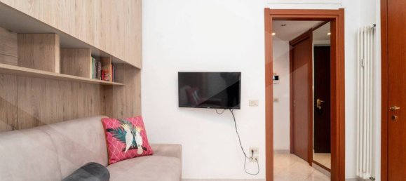 Studio in Milan, Italy No. 241328 8