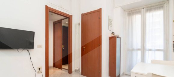 Studio in Milan, Italy No. 241328 7