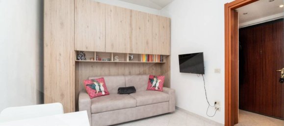 Studio in Milan, Italy No. 241328 5