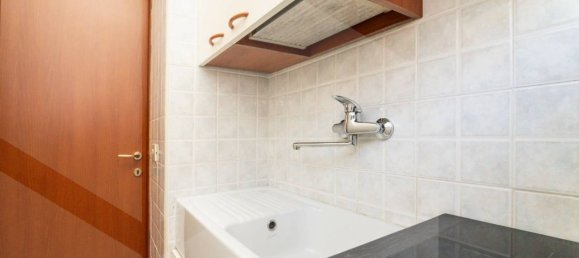 Studio in Milan, Italy No. 241328 10