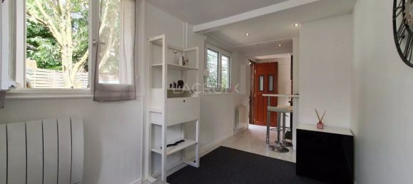 Studio in Arcueil, France, Nr. 180063 2