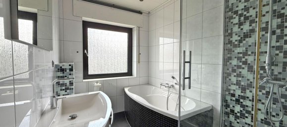 4 rooms Apartment in Dusseldorf, Germany No. 339011 17