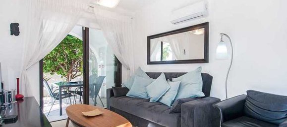 2 bedrooms Villa in Paphos, Cyprus No. 7004 16