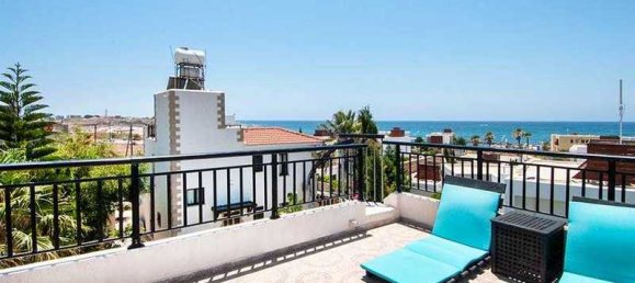 2 bedrooms Villa in Paphos, Cyprus No. 7004 4