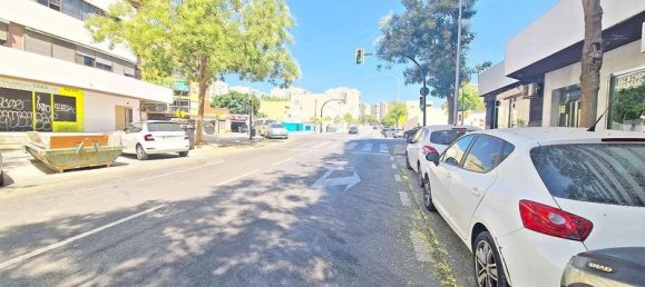 5 bedrooms Commercial property in Malaga, Spain No. 180144 3